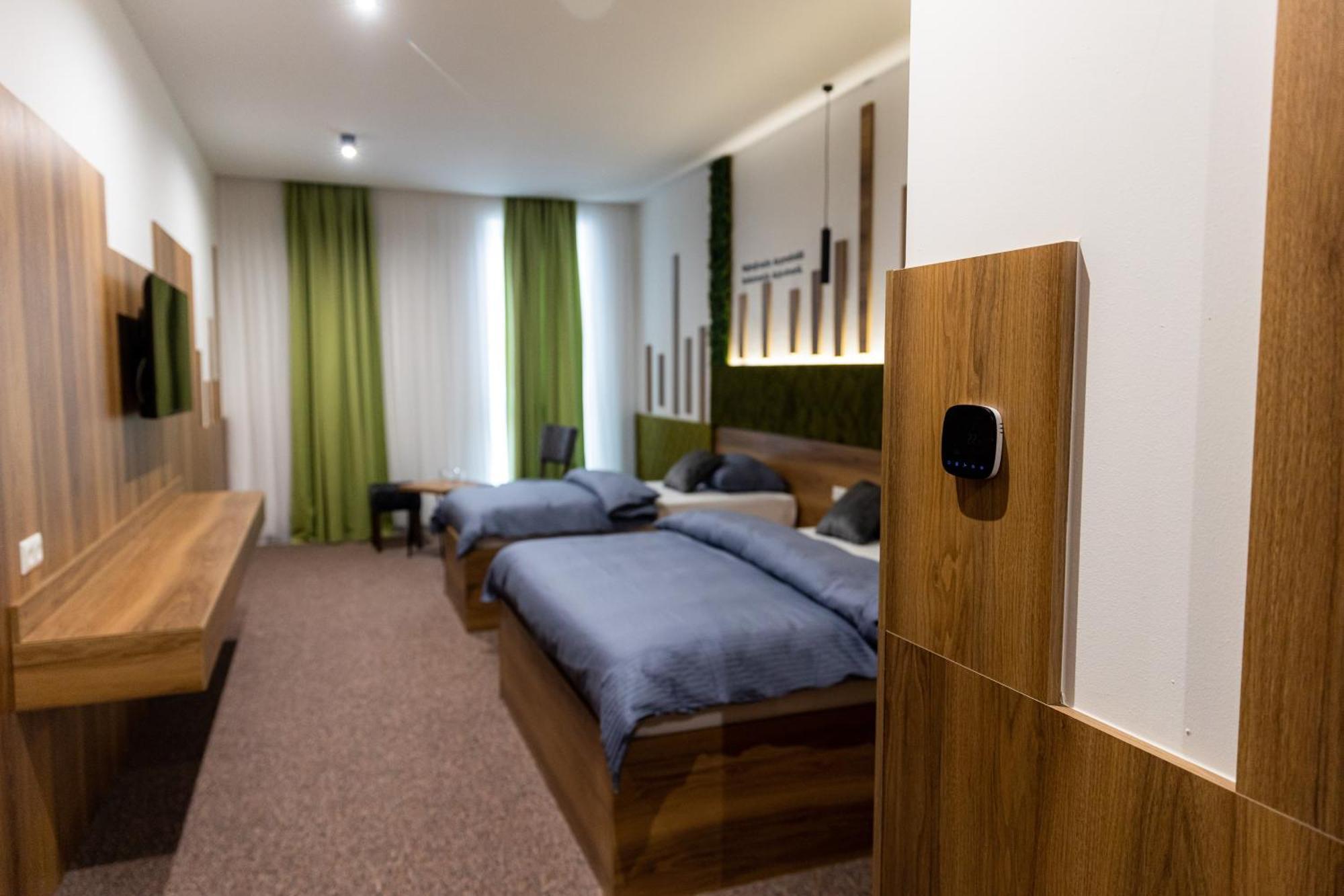 Hostel Tron Травник Екстер'єр фото