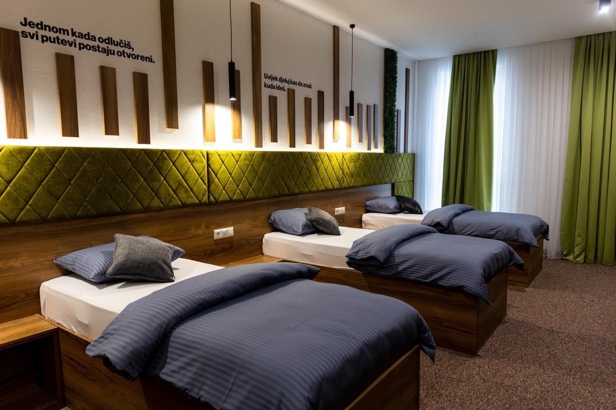 Hostel Tron Травник Екстер'єр фото