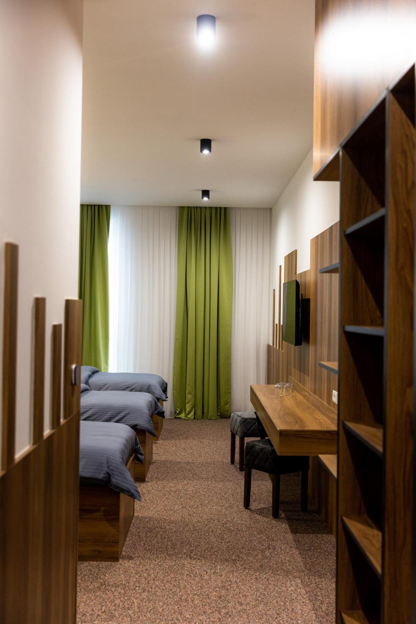 Hostel Tron Травник Екстер'єр фото